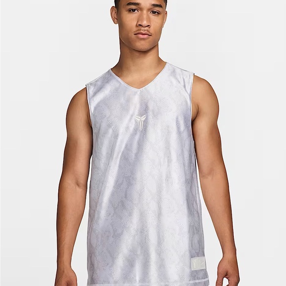 kobe bryant shirt white